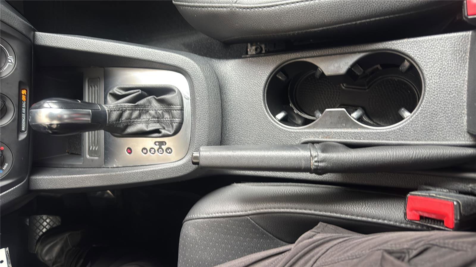 Used 2014 Volkswagen Jetta SE FWD image 18