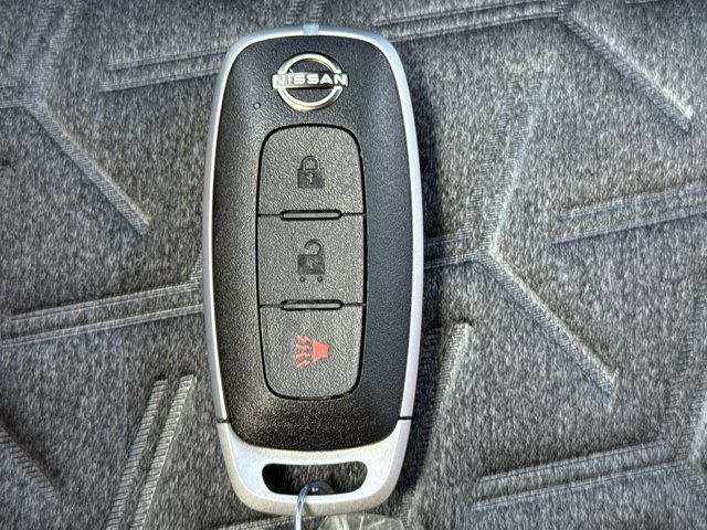 New 2025 Nissan Kicks SV image 18