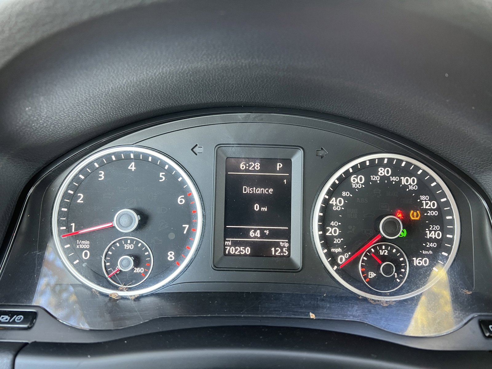 Used 2018 Volkswagen Tiguan Limited image 12