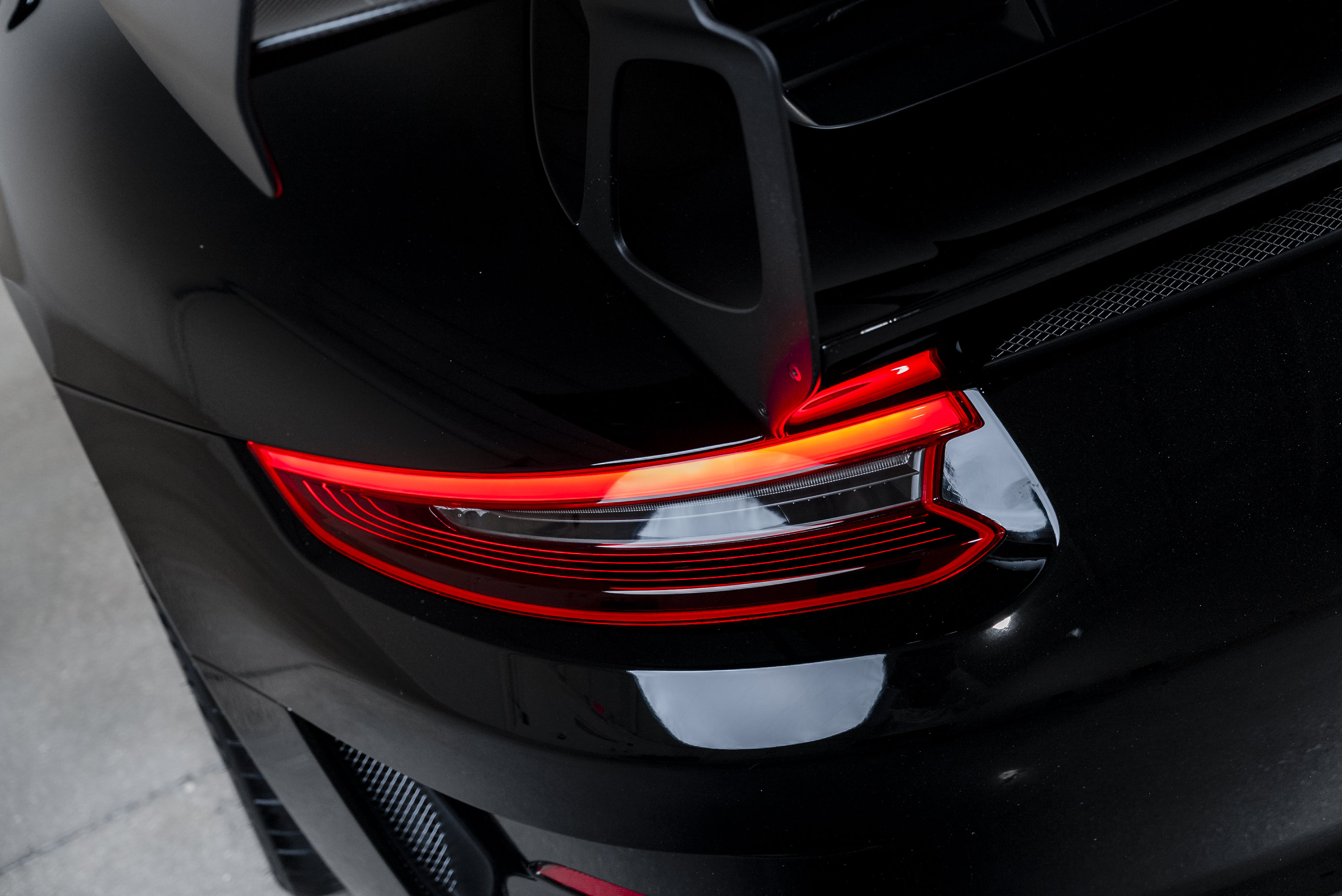 Certified 2019 Porsche 911 GT3 RS RWD image 15