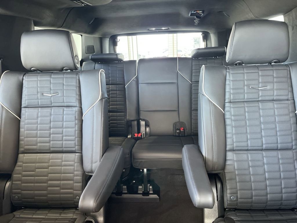 New 2026 Cadillac Escalade ESV V w/ LPO, ONYX Package image 24