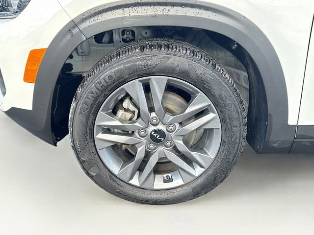 Used 2023 Kia Seltos LX image 31