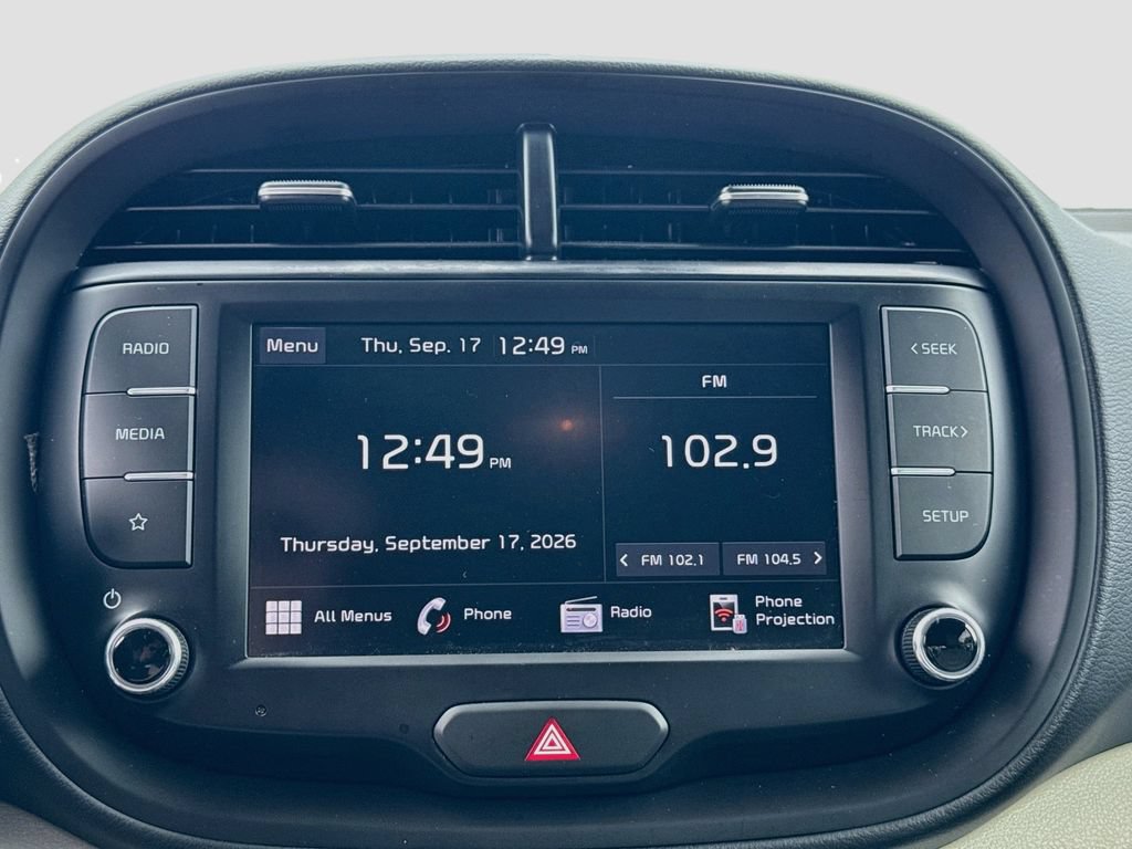 Certified 2023 Kia Soul LX w/ LX Technology Package FWD image 17