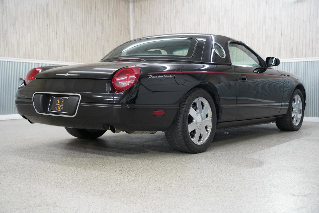 Used 2002 Ford Thunderbird image 10