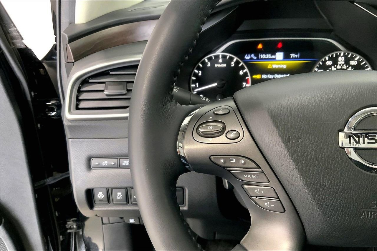 Used 2021 Nissan Murano Platinum w/ Cargo Package image 21