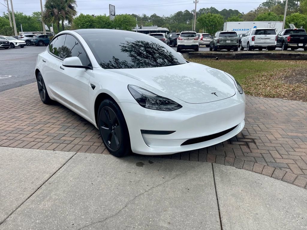 Used 2023 Tesla Model 3 Standard Range image 7