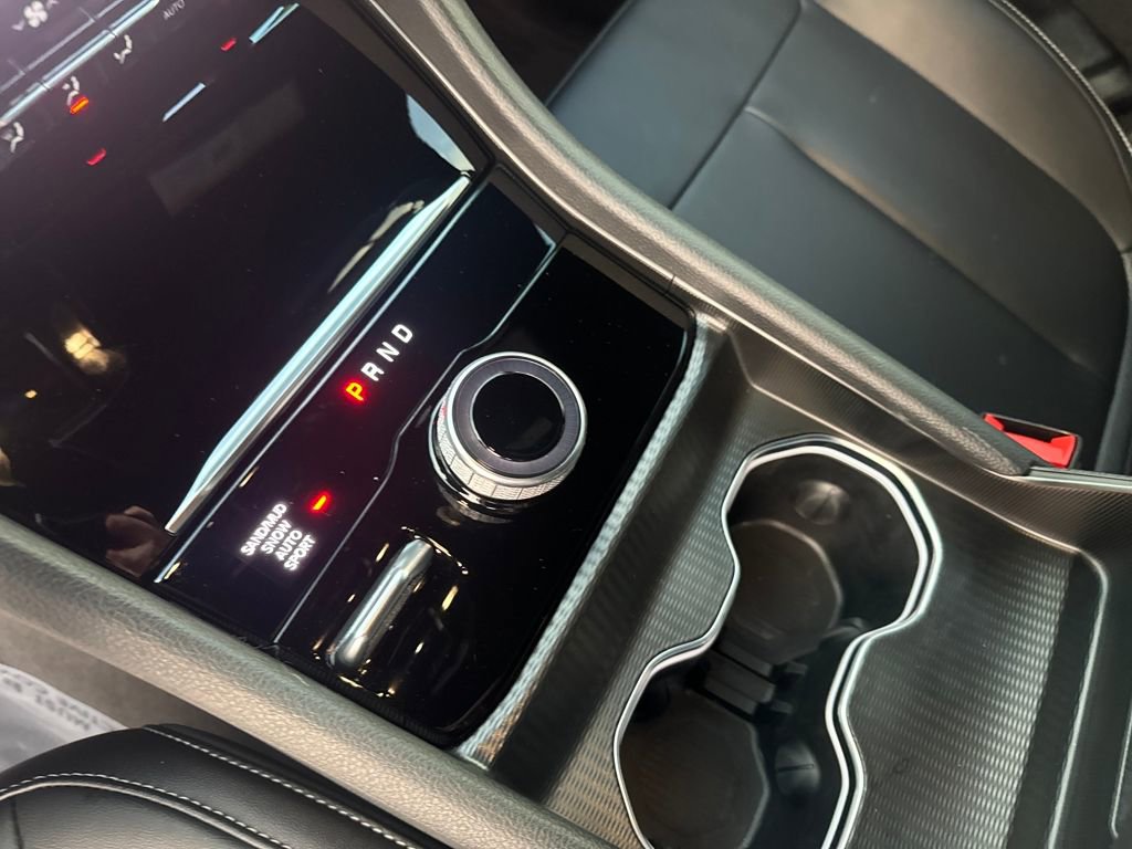 Used 2024 Jeep Grand Cherokee Limited image 24