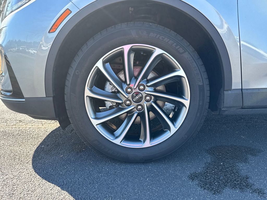 Used 2023 Lincoln Corsair FWD w/ Equipment Group 101A image 23