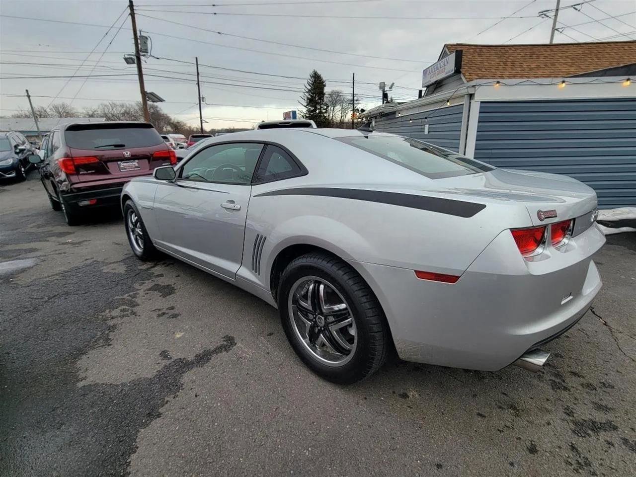 Used 2010 Chevrolet Camaro LT image 5