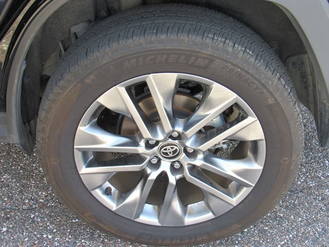Used 2024 Toyota RAV4 XLE Premium w/ Weather Package AWD/4WD image 15