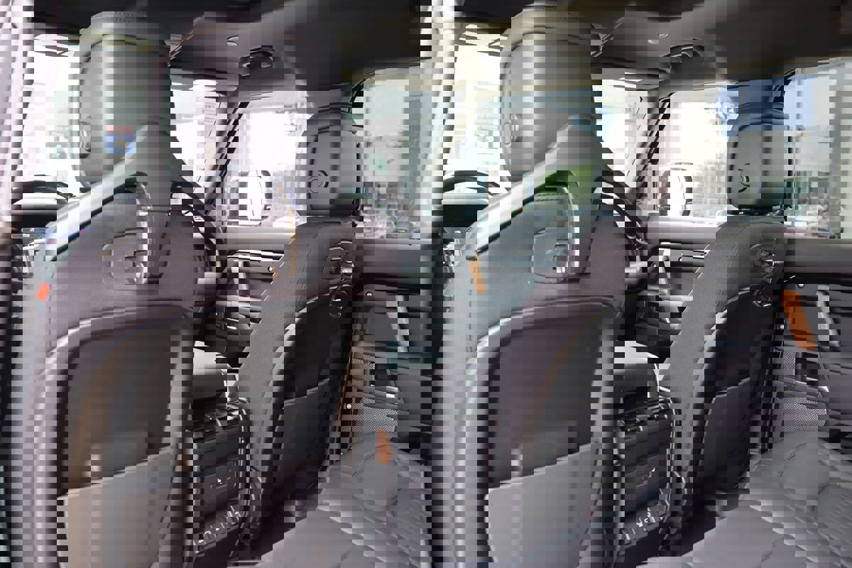 Used 2022 Land Rover Defender 110 X image 42