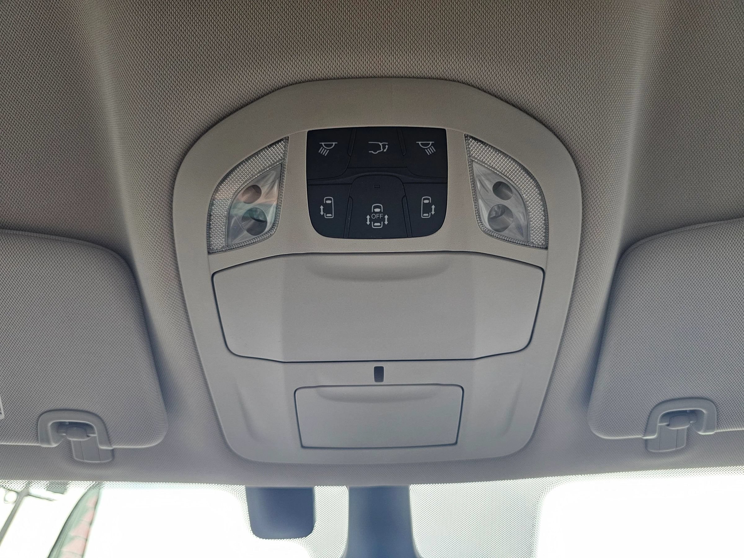 Used 2020 Chrysler Pacifica Touring w/ Advanced Safetytec Group FWD image 38
