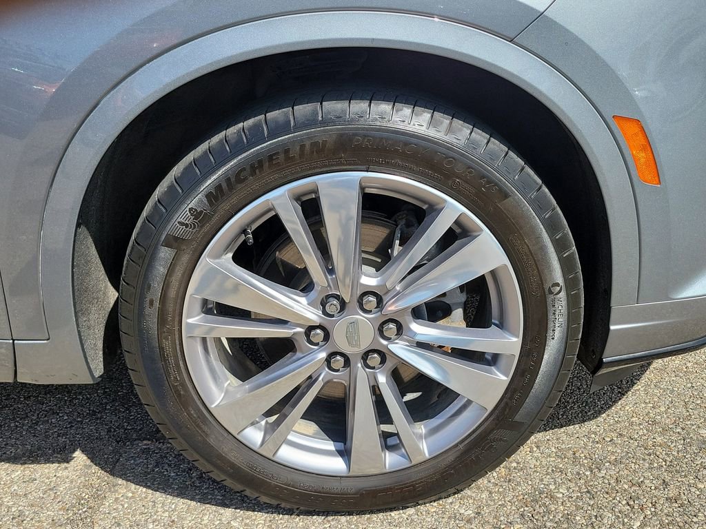 Used 2024 Cadillac XT6 Premium Luxury image 5