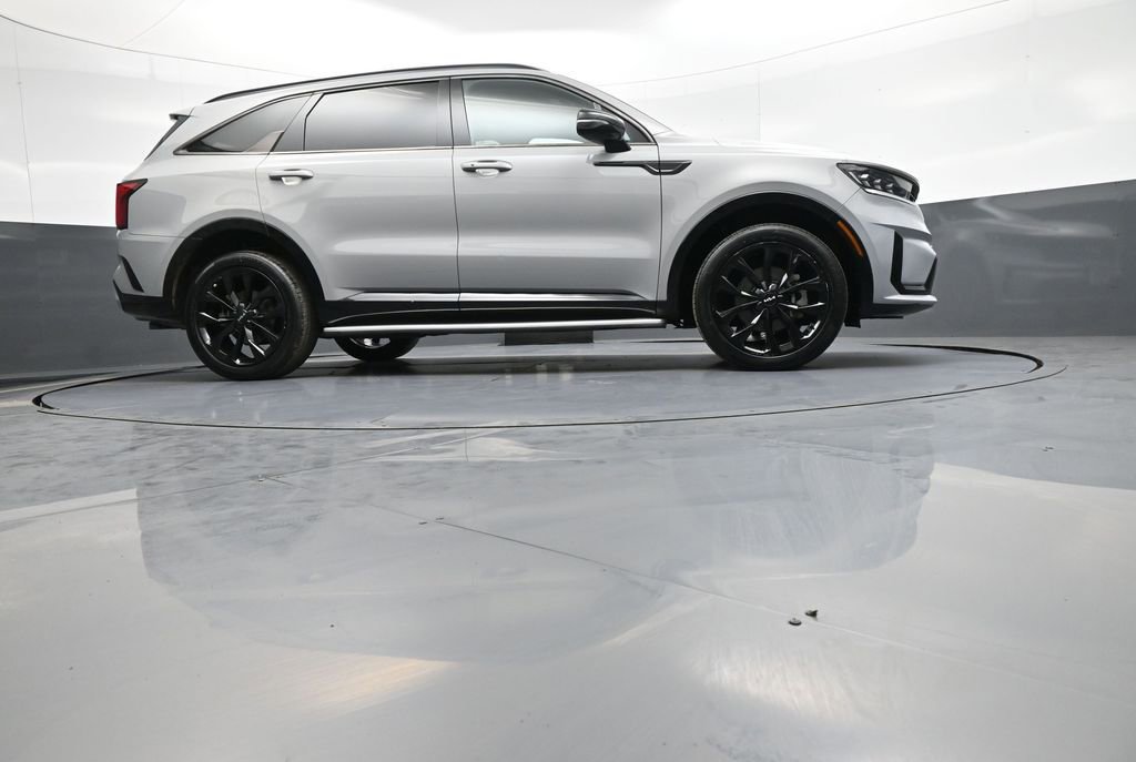 Certified 2022 Kia Sorento SX AWD/4WD image 32