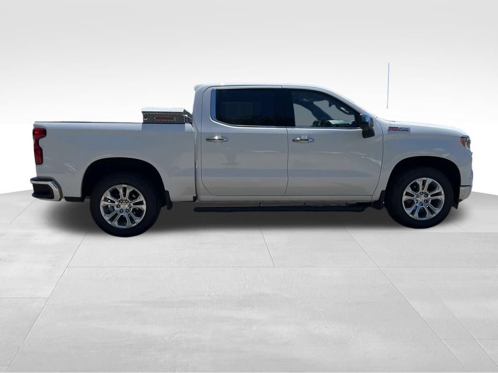 Used 2024 Chevrolet Silverado 1500 LTZ w/ LTZ Convenience Package II AWD/4WD image 6