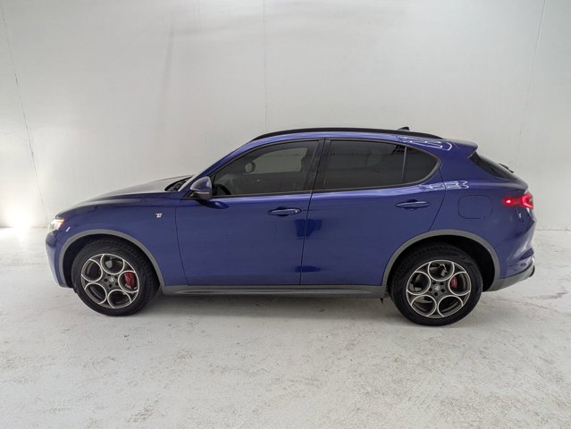 Used 2022 Alfa Romeo Stelvio Ti image 9