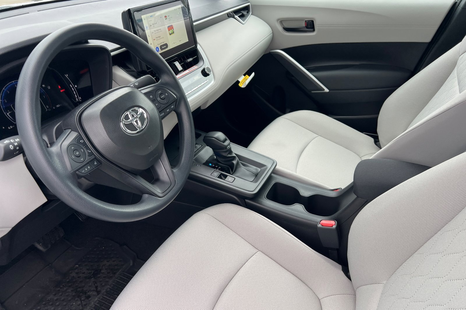 New 2026 Toyota Corolla Cross L image 7