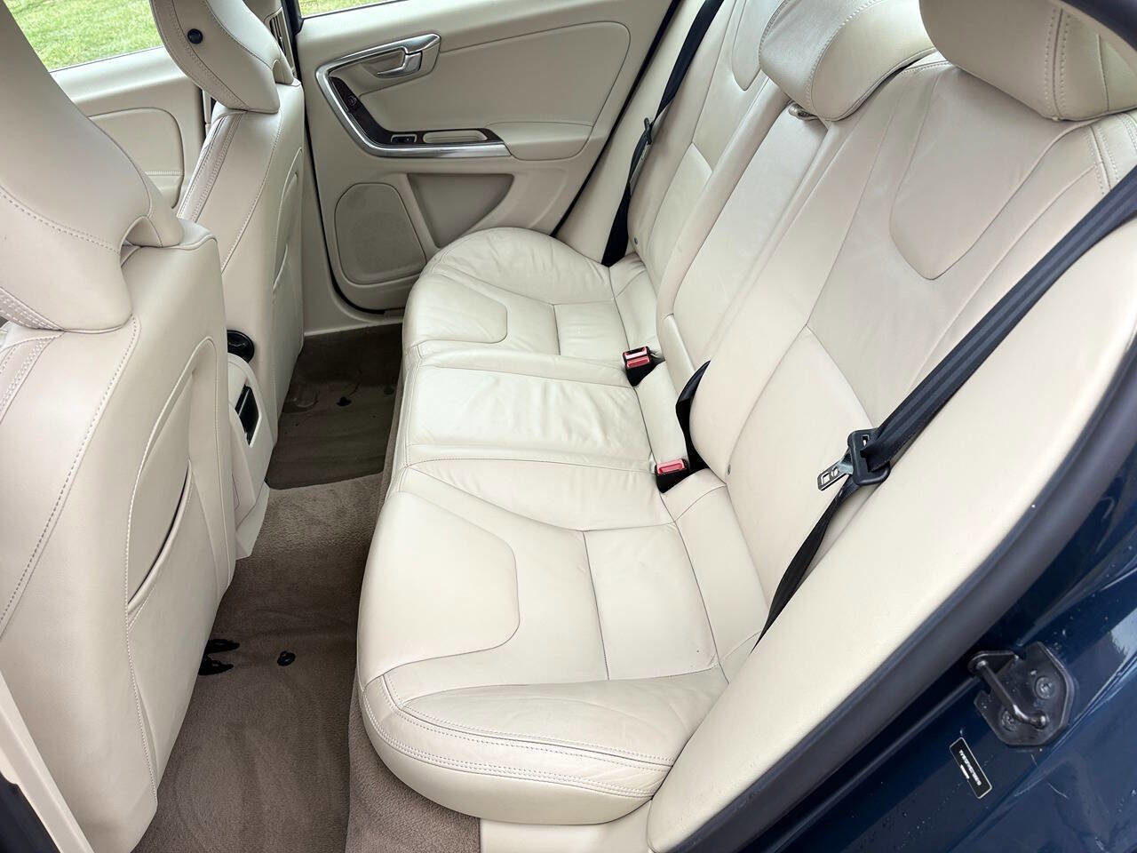 Used 2013 Volvo S60 T5 image 6