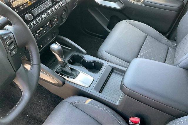 New 2025 Nissan Frontier SV w/ SV Convenience Package image 6