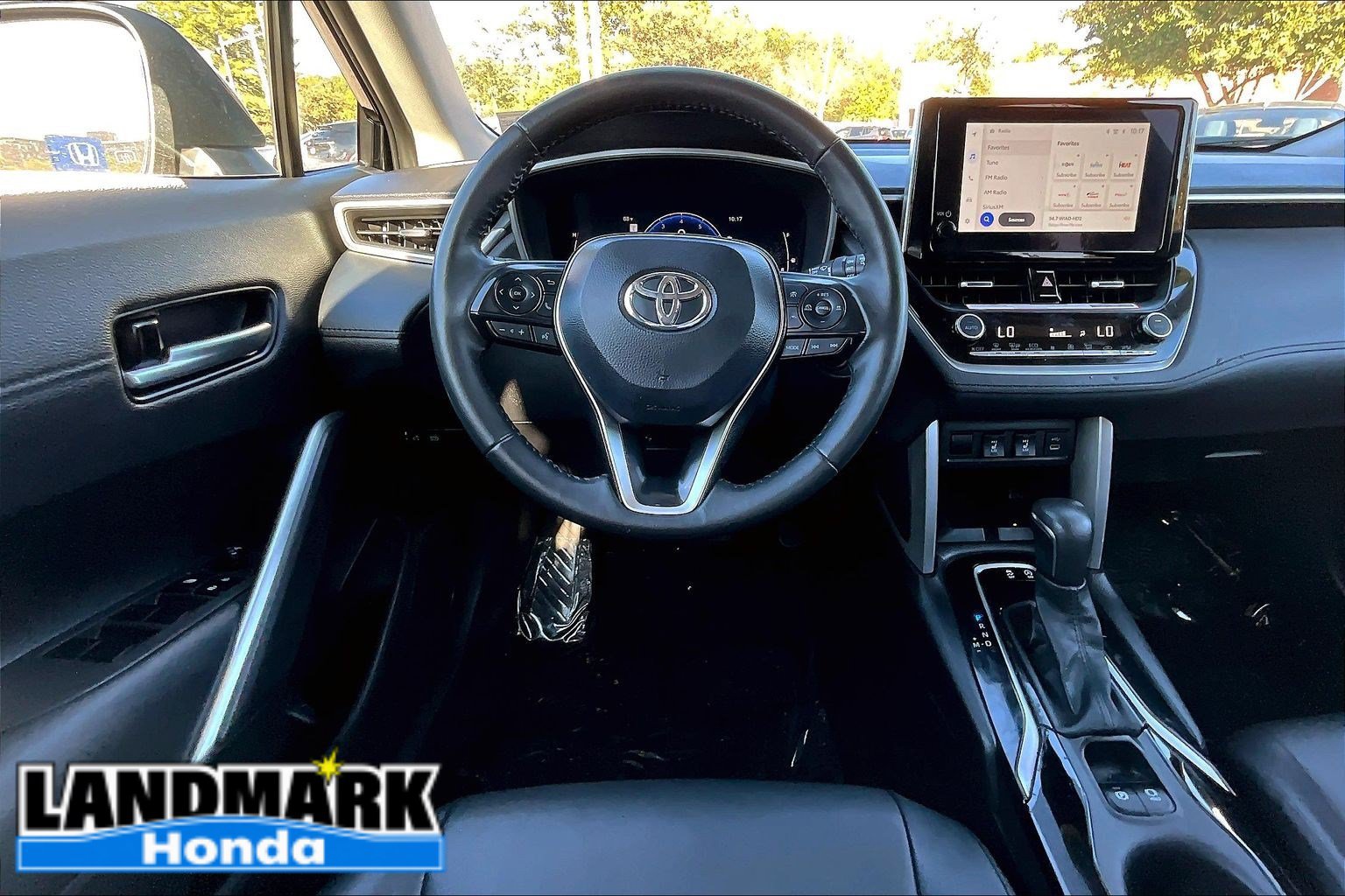Used 2024 Toyota Corolla Cross XLE w/ Convenience Package AWD/4WD image 5