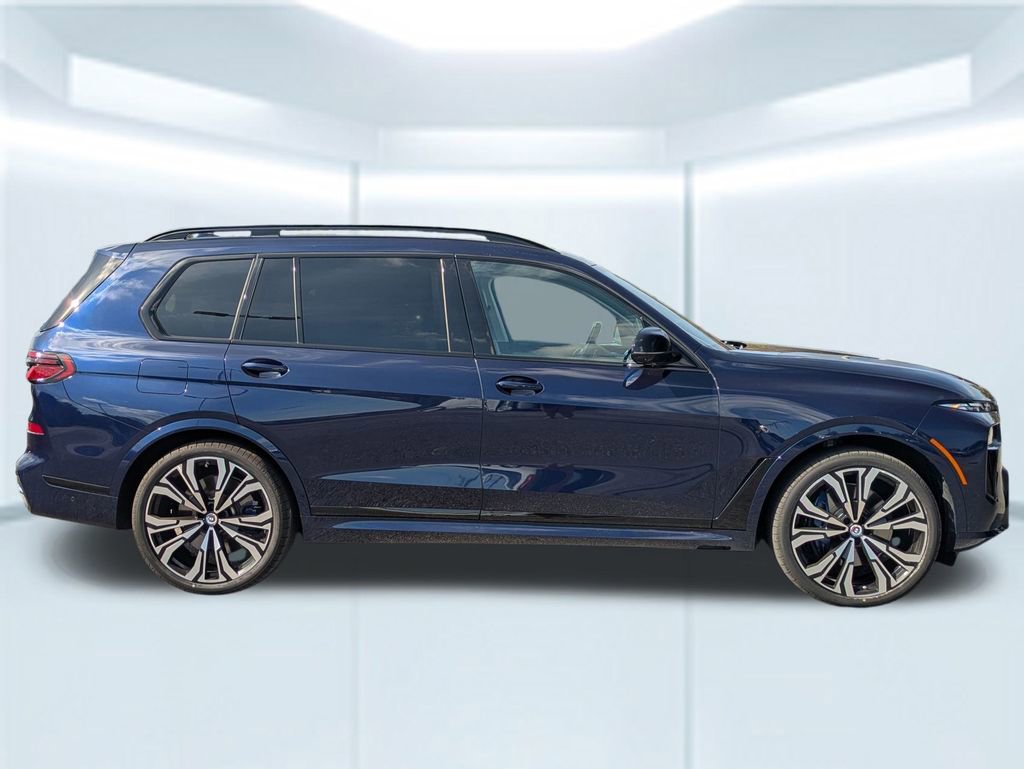 Used 2023 BMW X7 M60i w/ Executive Package image 7