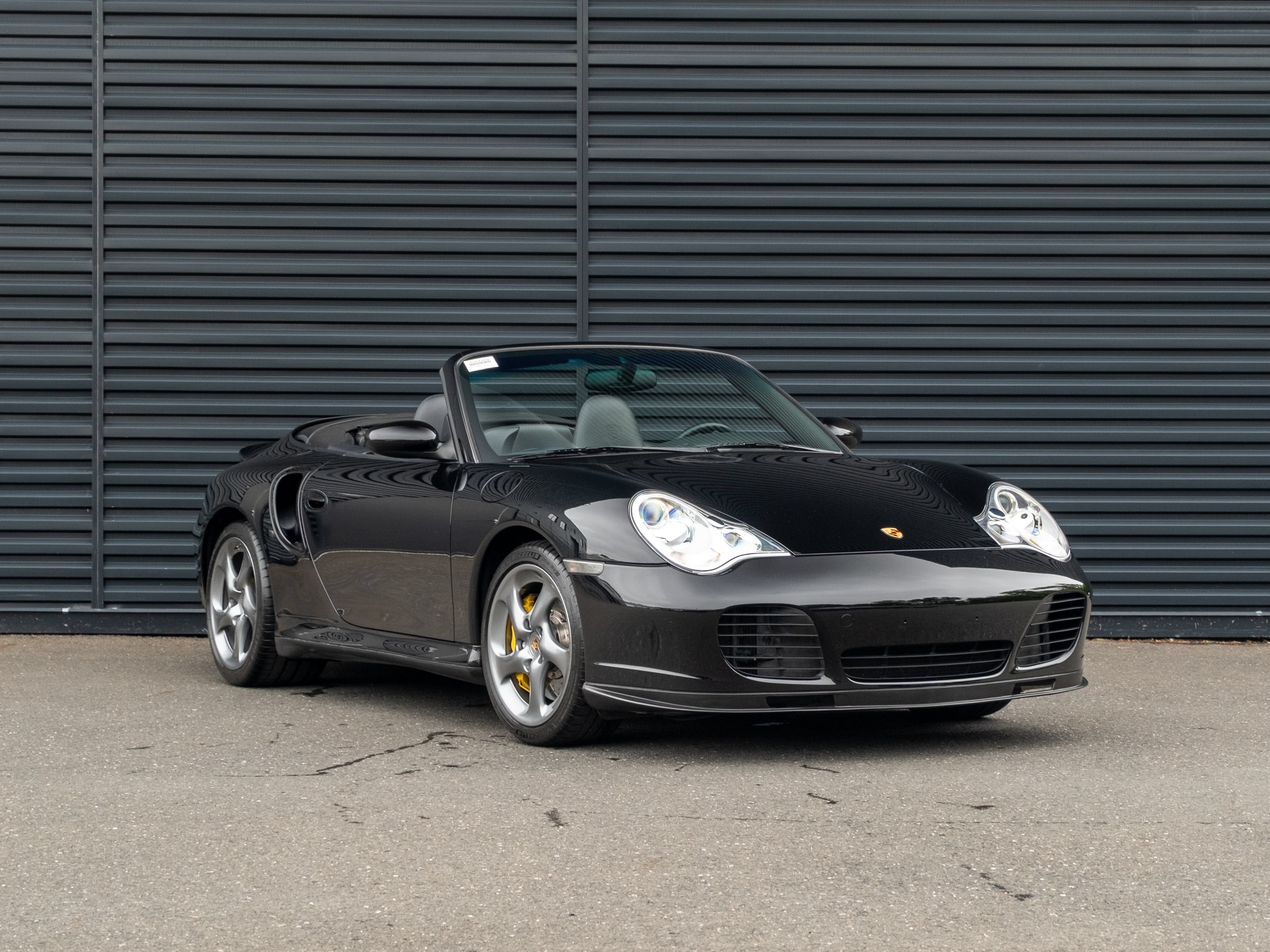 Used 2005 Porsche 911 Turbo AWD/4WD image 10