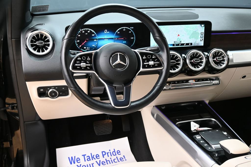 Used 2023 Mercedes-Benz EQB 300 4MATIC w/ Exclusive Package image 38