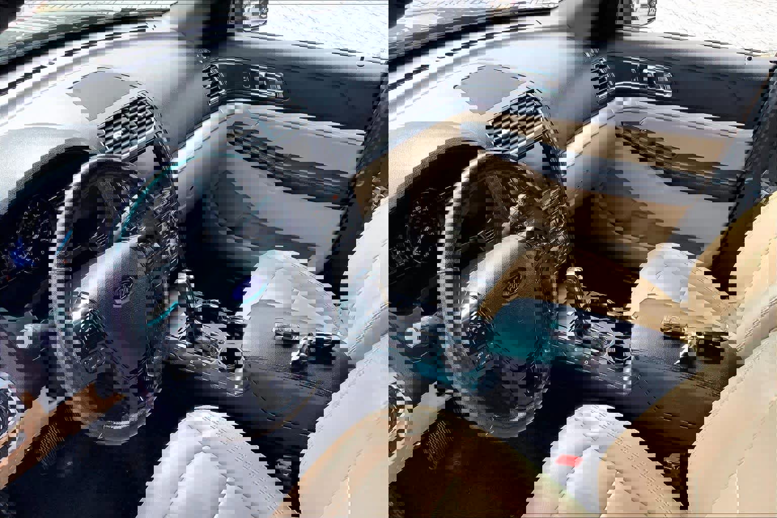 Used 2016 Ford Explorer XLT w/ Equipment Group 202A image 16