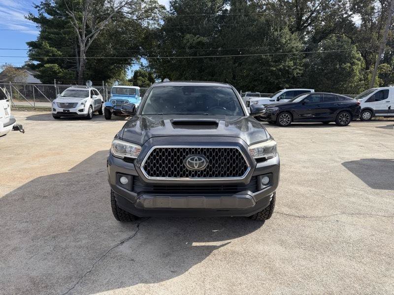 Used 2019 Toyota Tacoma TRD Sport w/ Technology Package AWD/4WD image 8