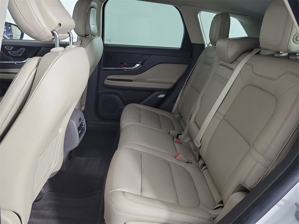 Used 2020 Lincoln Corsair FWD w/ Premium Package image 9