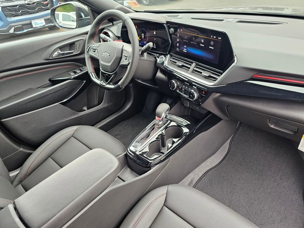 New 2026 Chevrolet Trax RS w/ Driver Confidence Package FWD image 29