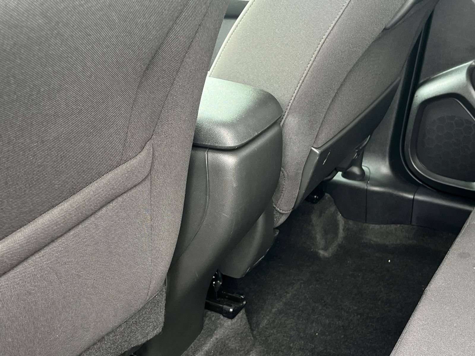 Used 2025 Chevrolet TrailBlazer LT FWD image 23
