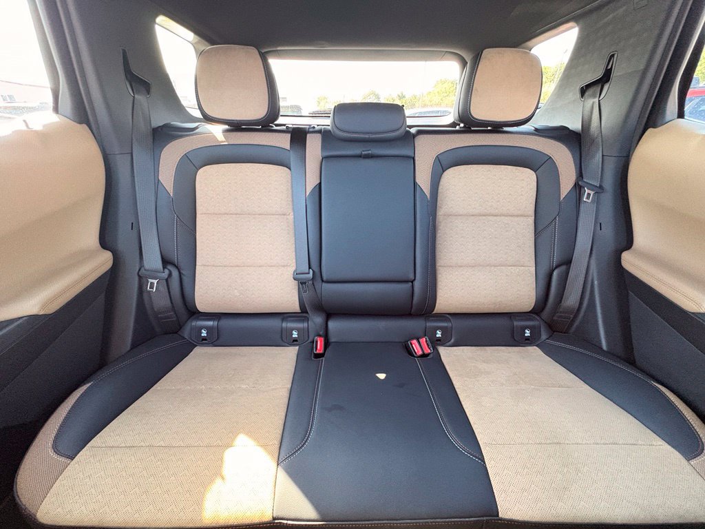 Used 2025 Chevrolet Equinox ACTIV FWD image 30