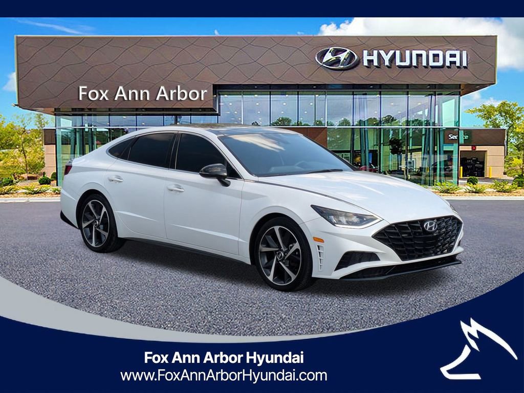 Used 2021 Hyundai Sonata SEL Plus w/ Tech Package image 4