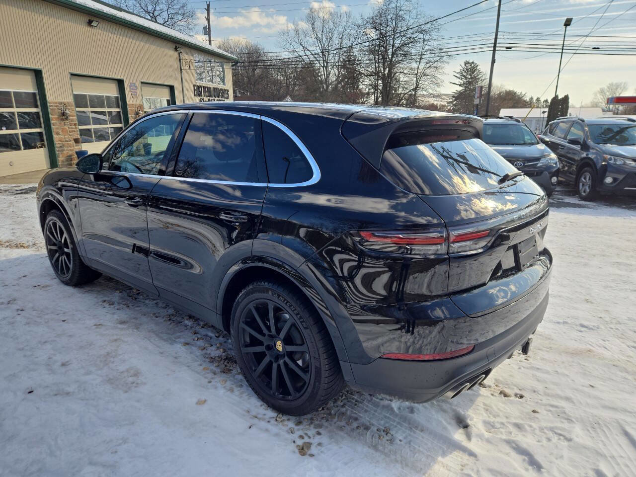 Used 2020 Porsche Cayenne S image 6