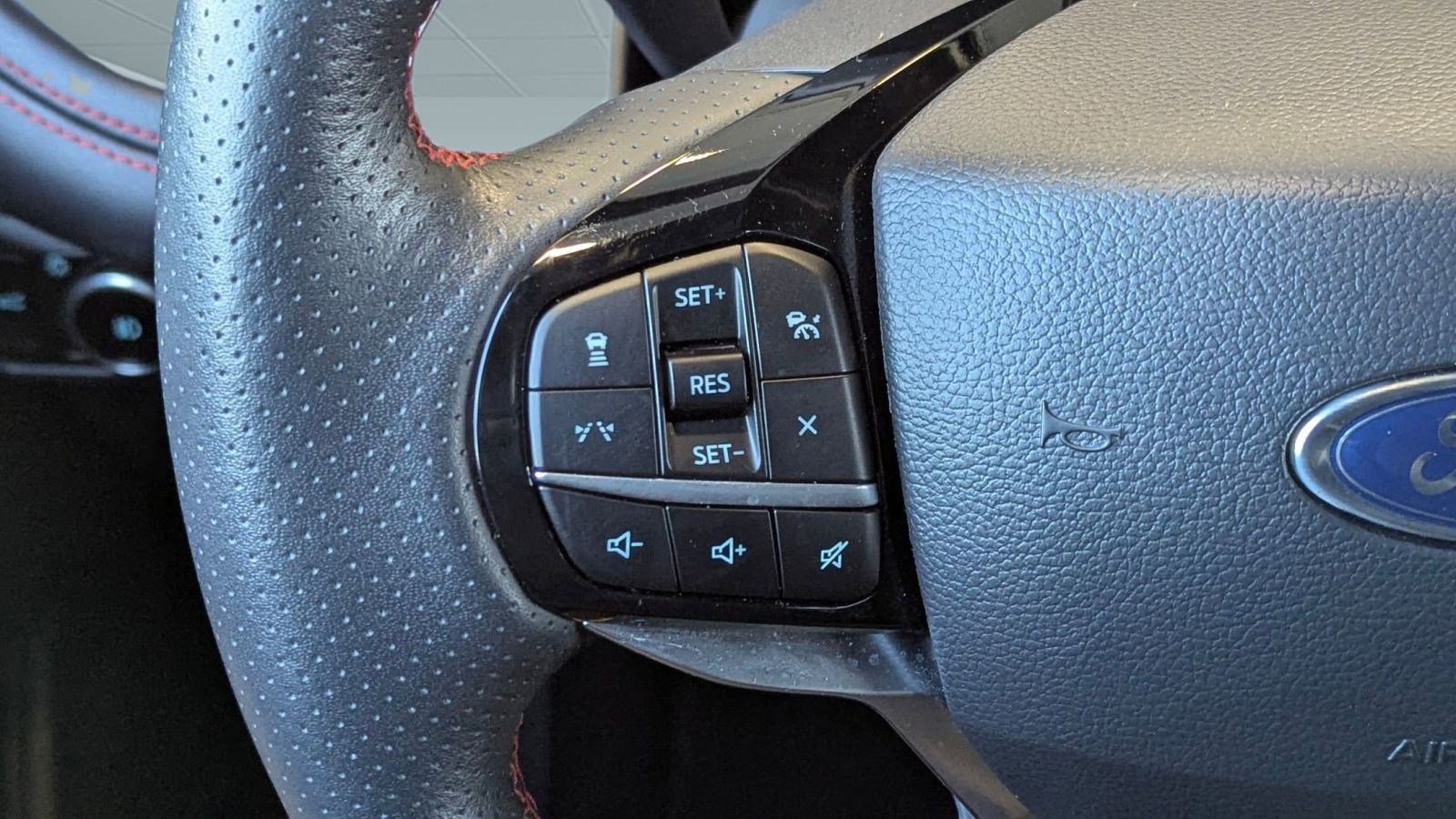 Certified 2025 Ford Explorer ST-Line w/ ST-Line Street Pack image 16