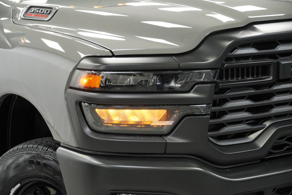 New 2027 RAM 3500 Tradesman AWD/4WD image 5