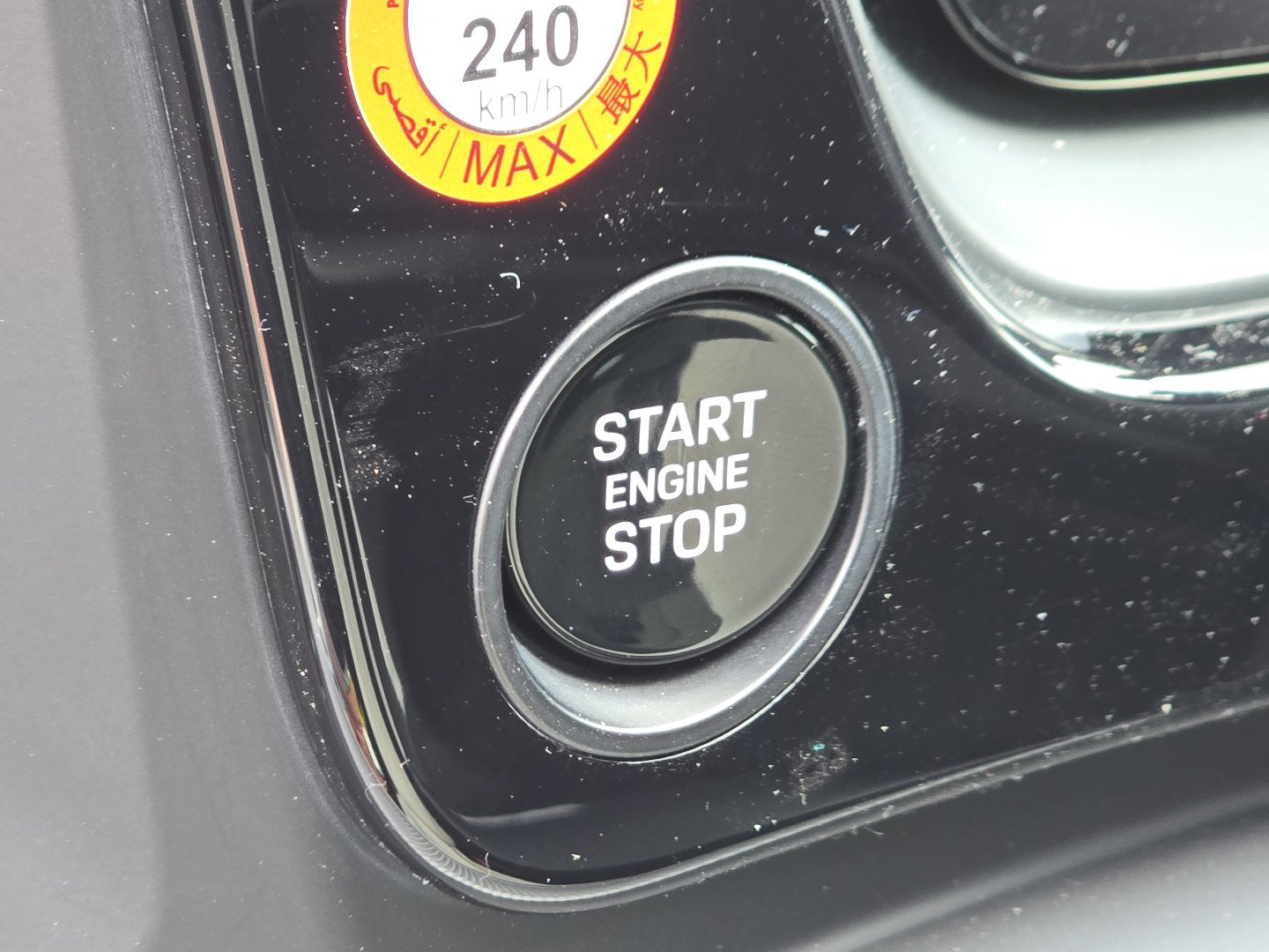 Used 2026 Porsche Cayenne Coupe image 18