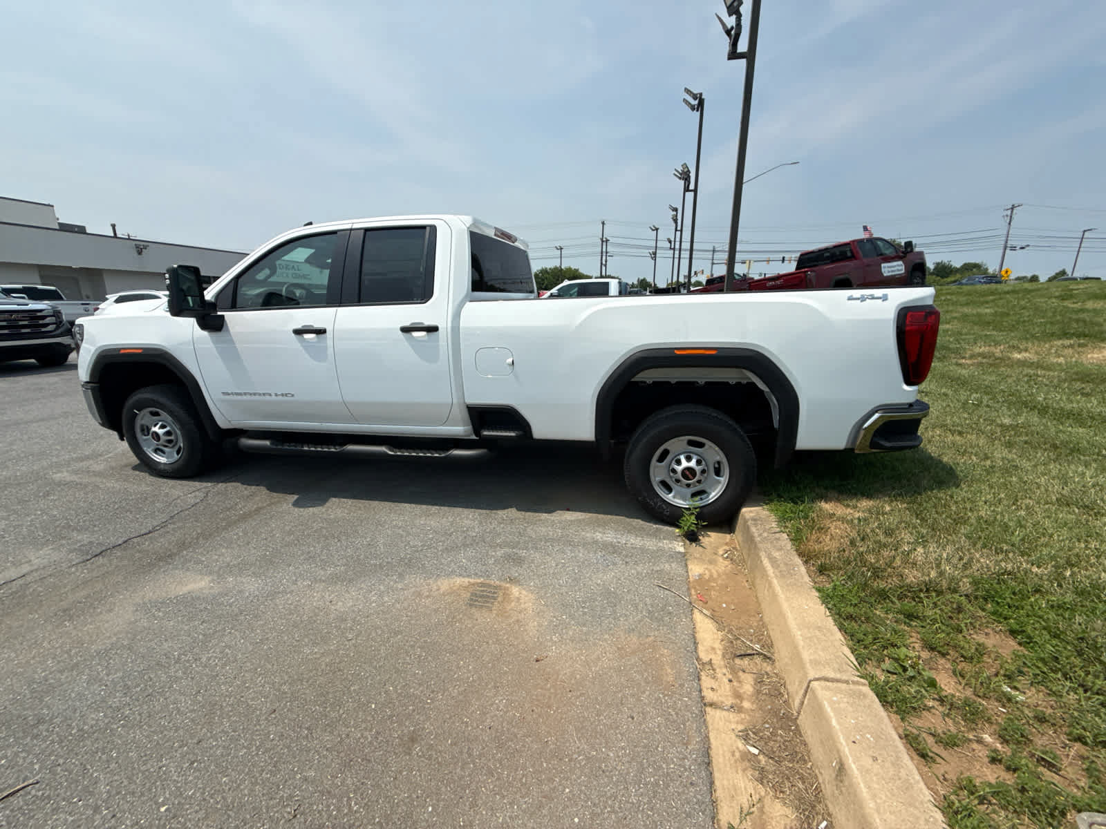New 2026 GMC Sierra 2500 Pro w/ Convenience Package AWD/4WD image 7