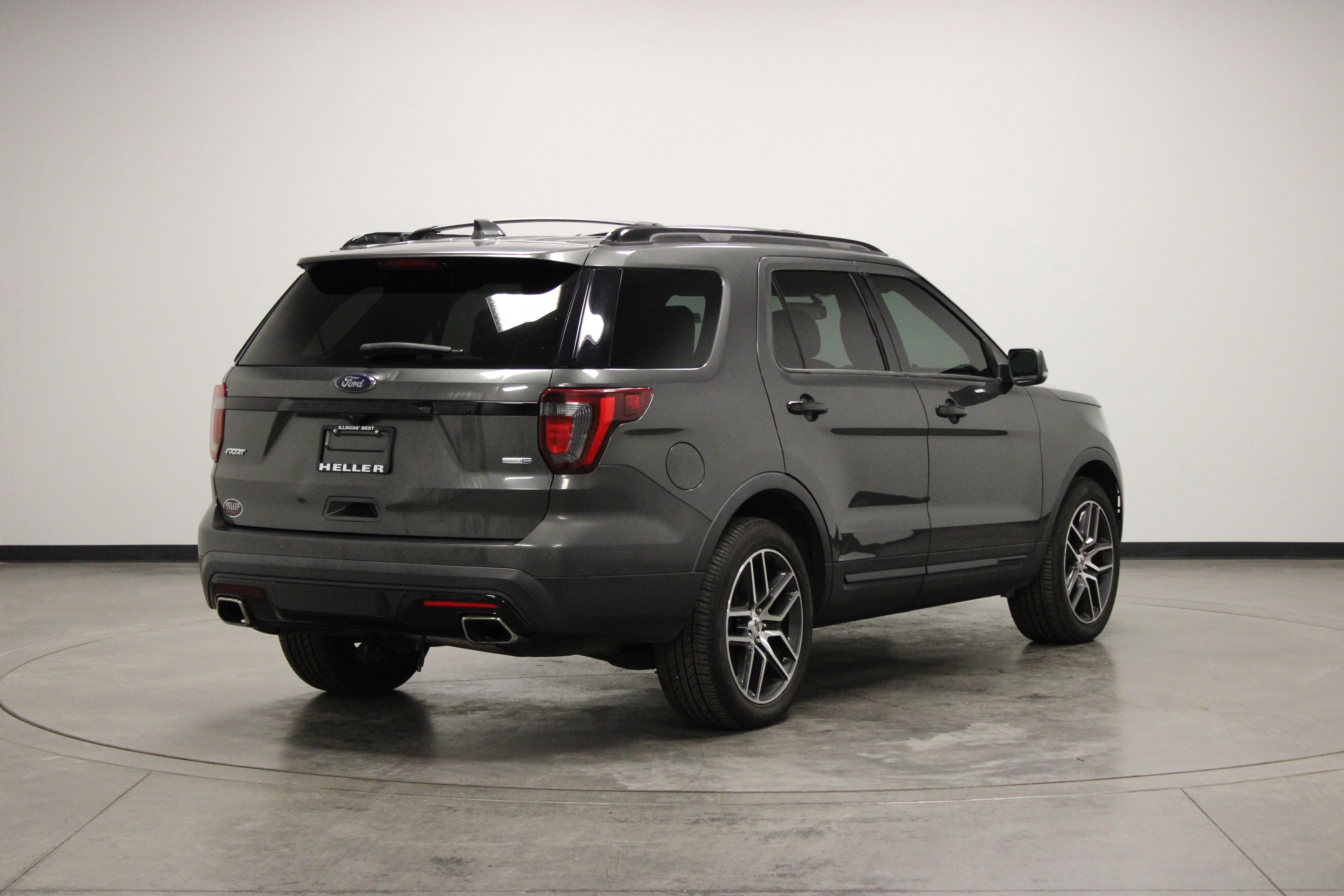Used 2017 Ford Explorer Sport w/ Equipment Group 401A AWD/4WD image 8