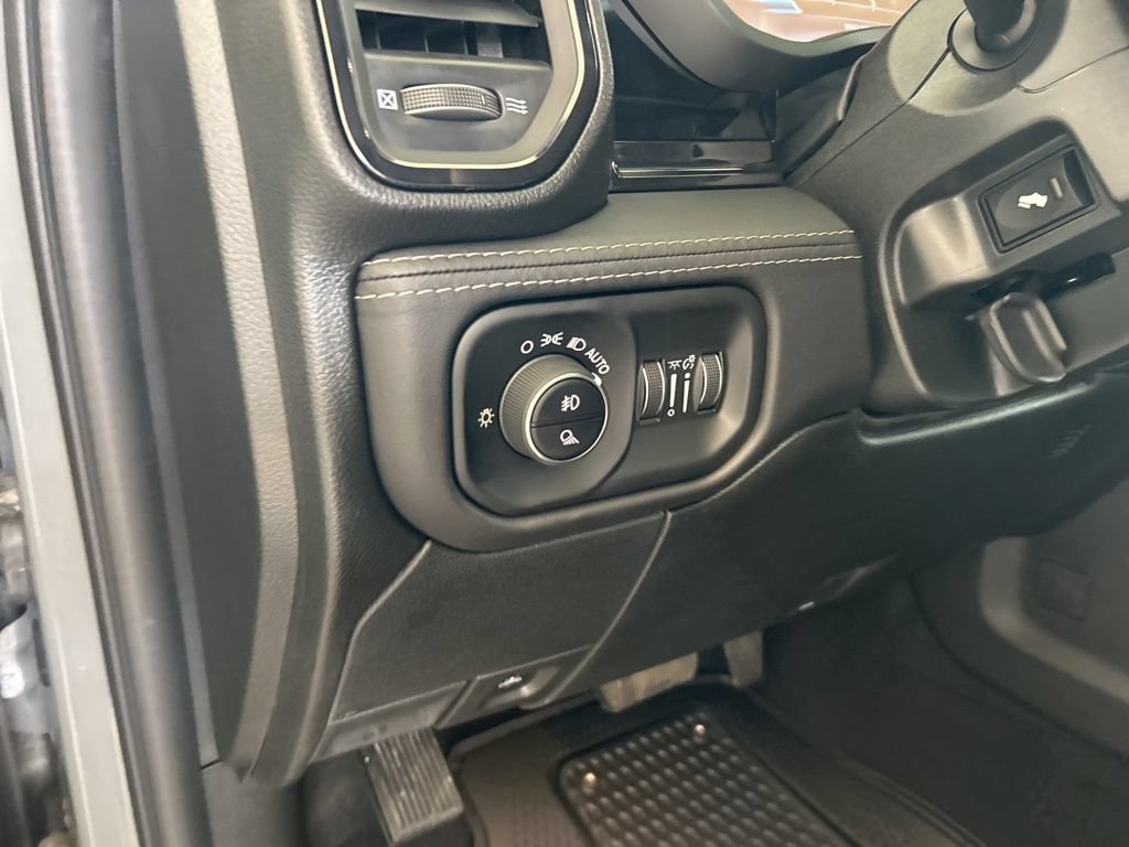 New 2026 RAM 3500 Limited AWD/4WD image 48