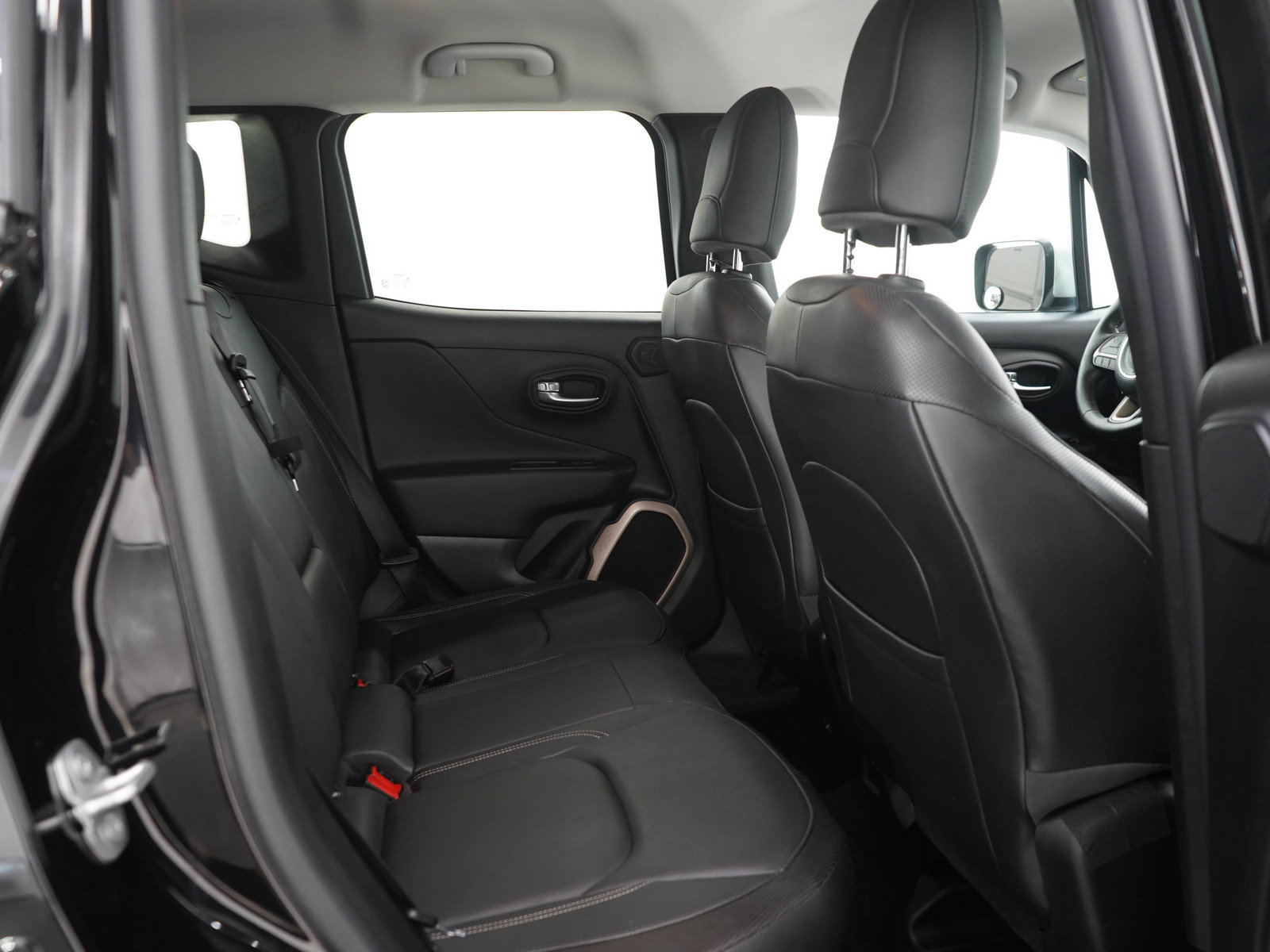 Used 2015 Jeep Renegade Limited AWD/4WD image 12