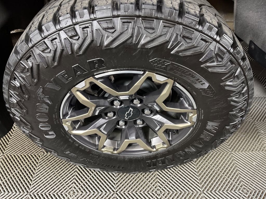 Certified 2024 Chevrolet Colorado ZR2 w/ Technology Package image 15