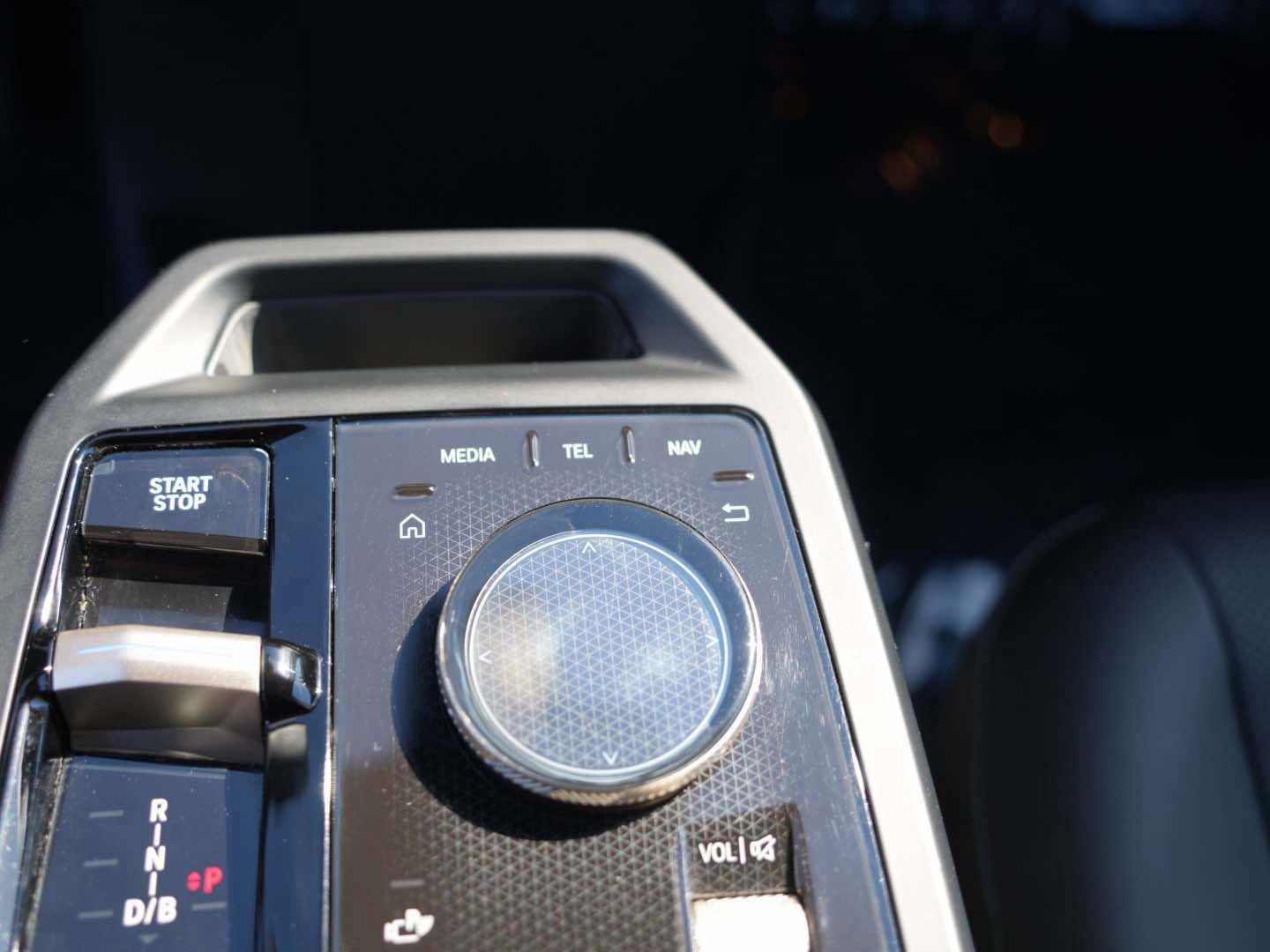 Used 2024 BMW iX xDrive50 image 25