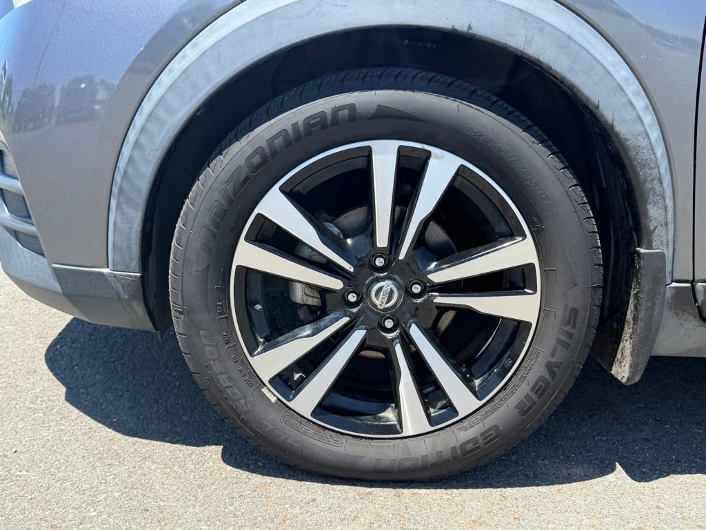 Used 2018 Nissan Kicks SV FWD image 9