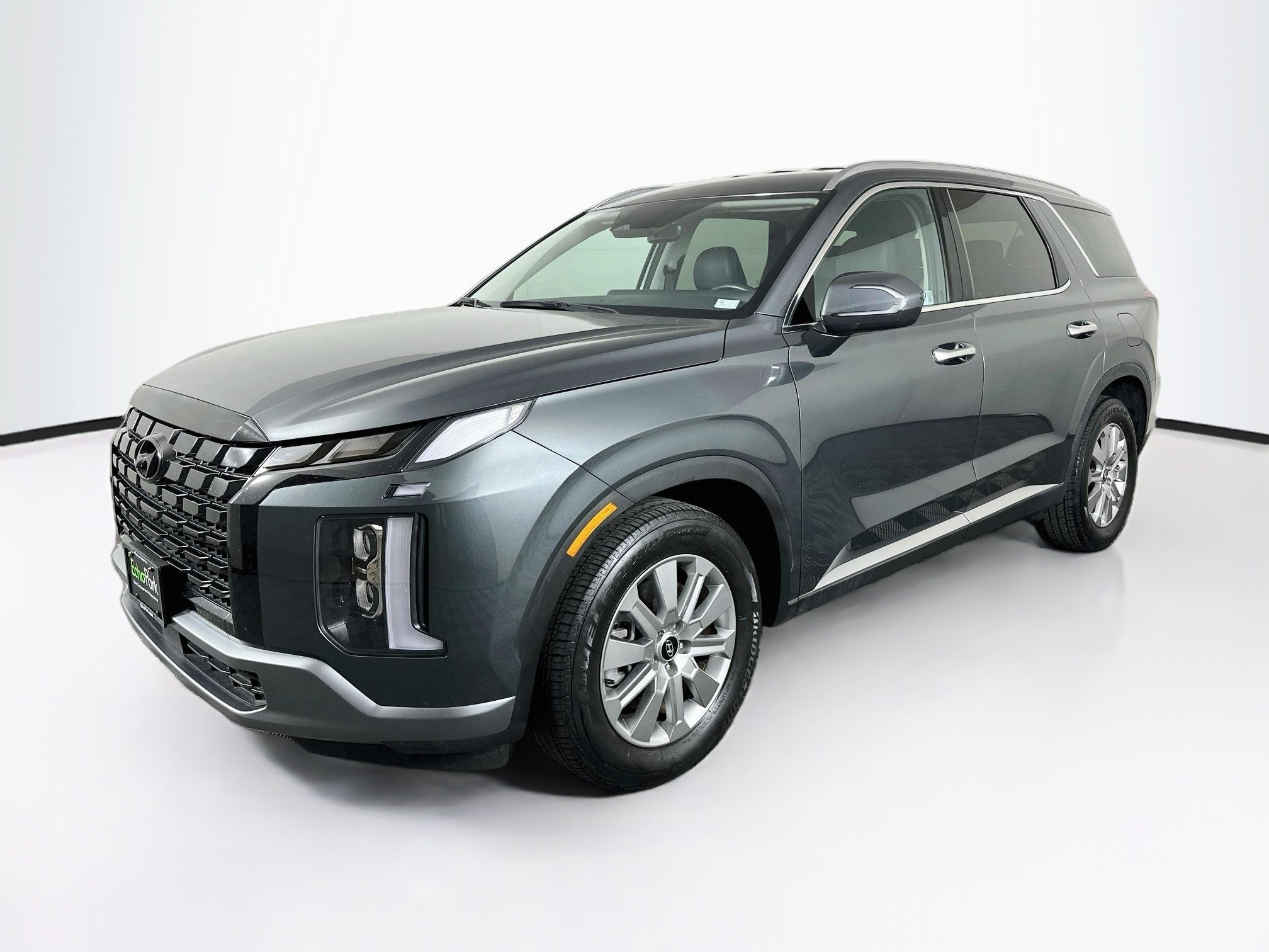 Used 2025 Hyundai Palisade SEL FWD image 3