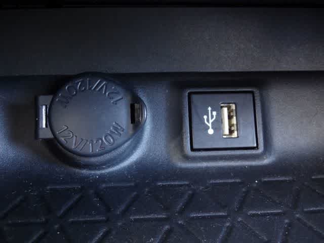 Used 2023 Toyota RAV4 LE AWD/4WD image 23
