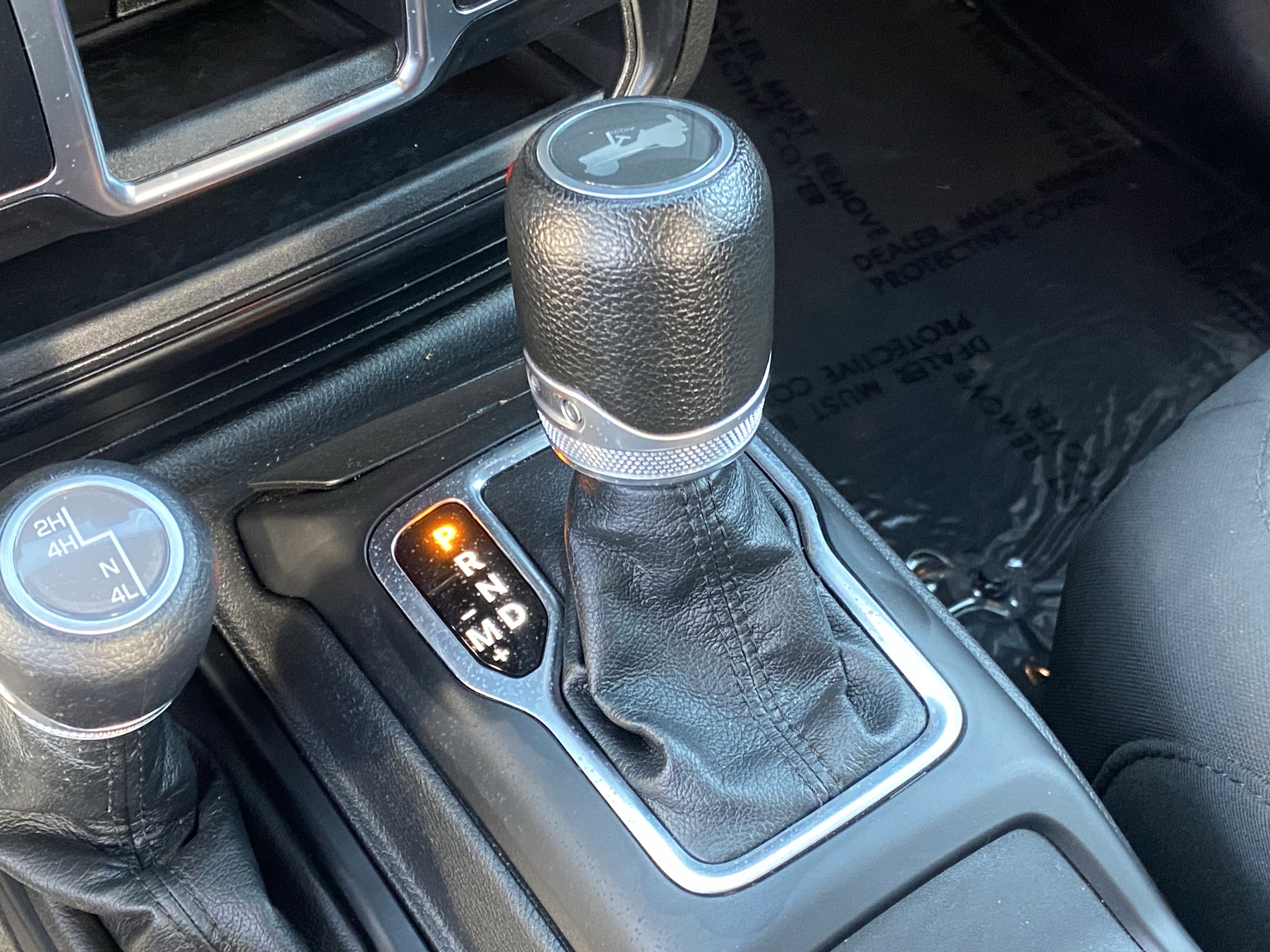 Used 2023 Jeep Wrangler Sport image 21