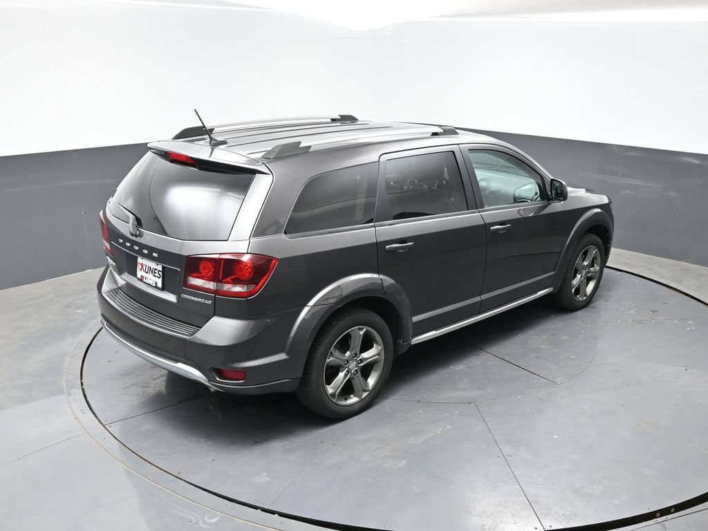 Used 2017 Dodge Journey Crossroad AWD/4WD image 40