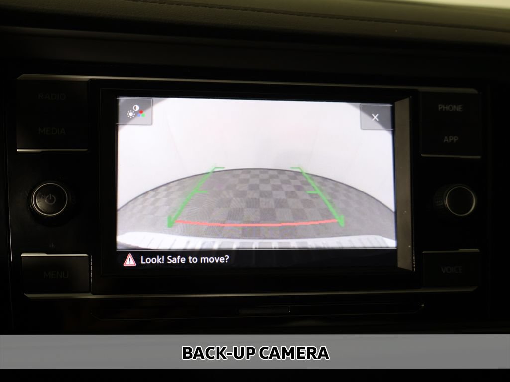 Used 2023 Volkswagen Jetta Sport FWD image 4